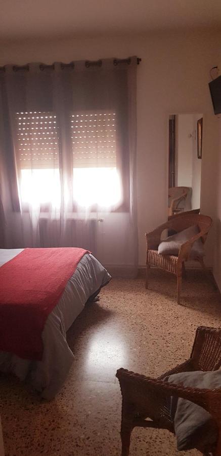 Hostal Braseria Tivissa Exterior foto