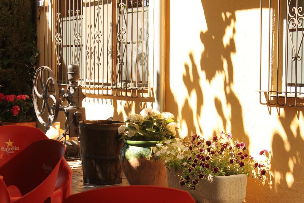 Hostal Braseria Tivissa Exterior foto